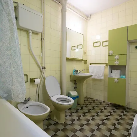 Retro Center With Yugoslavia Vibes Apartment Skopje