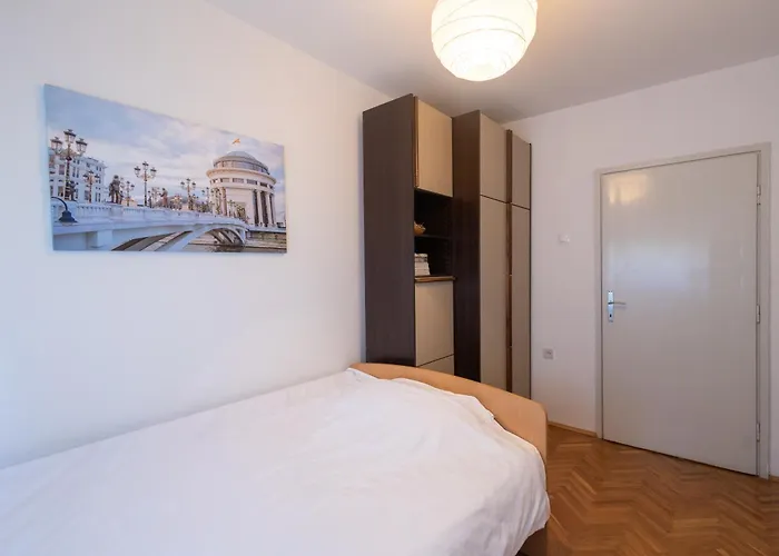 Retro Center With Yugoslavia Vibes Apartment Skopje