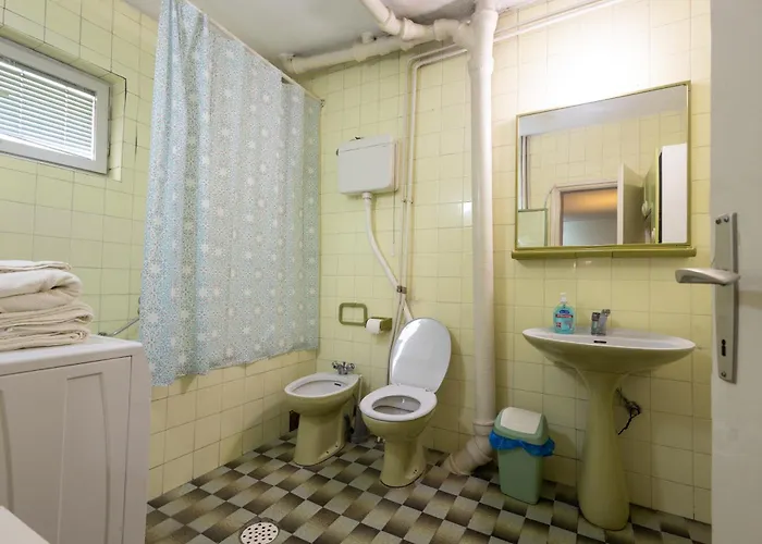 Apartment Retro Center With Yugoslavia Vibes Skopje